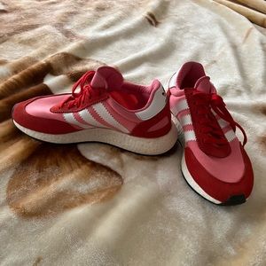 Women’s Adidas.. Rare